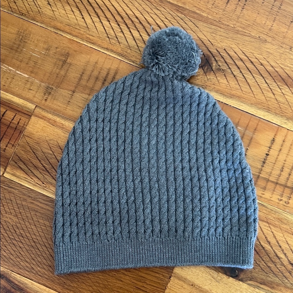 NWT Zara Baby Gray Knit Pom-Pom Beanie